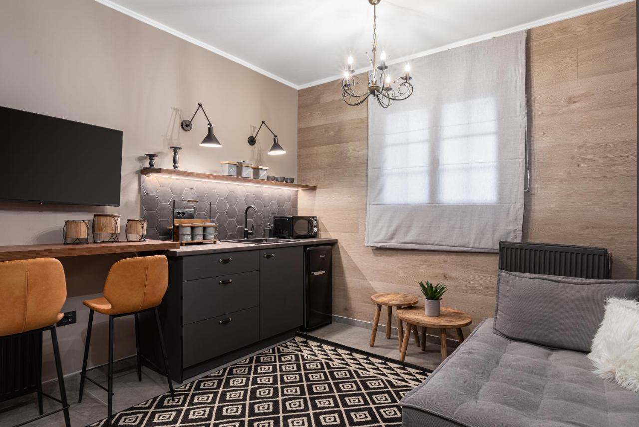 Gm Luxury Suites Kalavryta Buitenkant foto