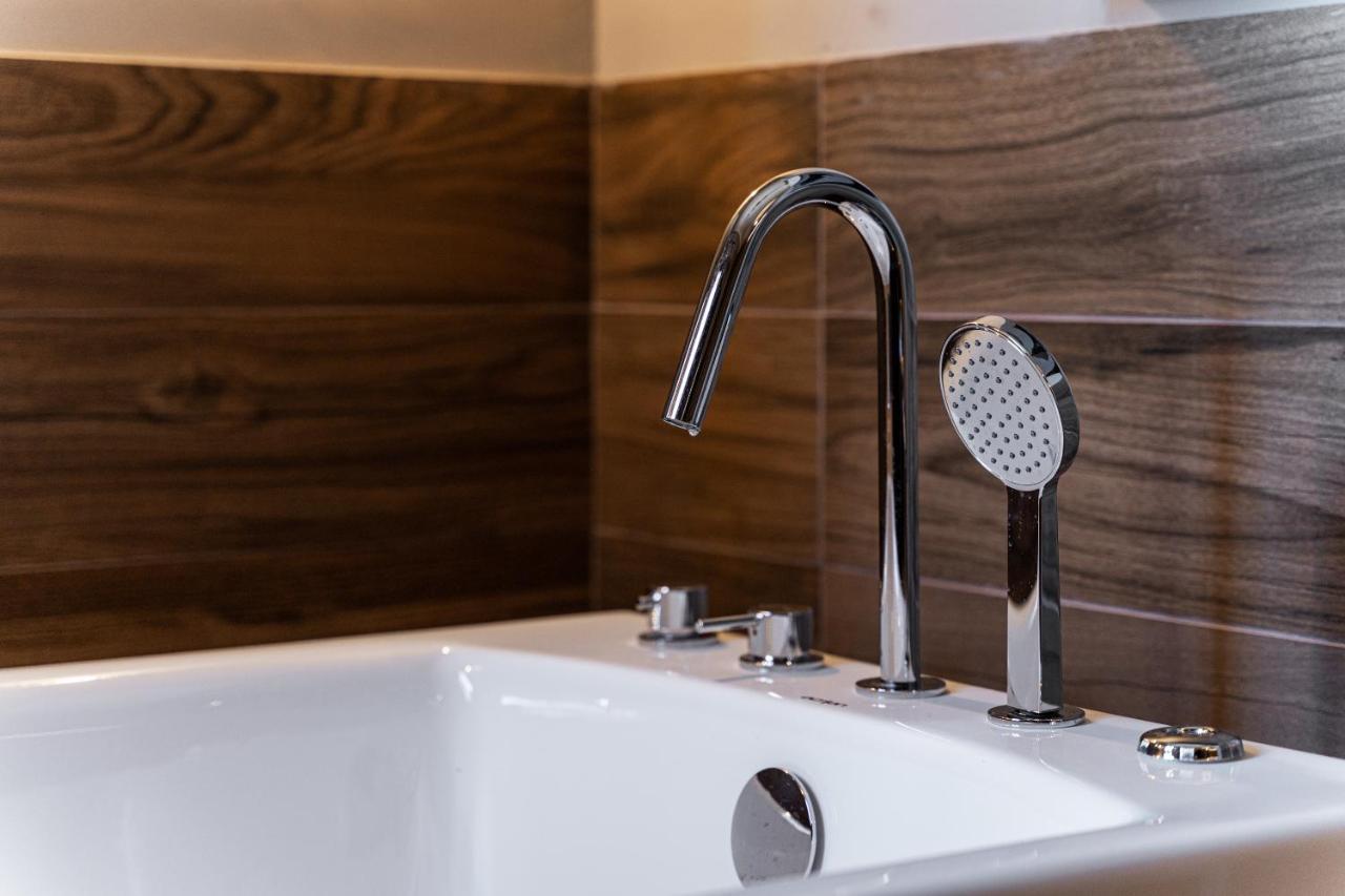 Gm Luxury Suites Kalavryta Buitenkant foto